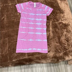 Woman’s size 4 Lululemon Athletica Tie-Dye Swiftly Tee